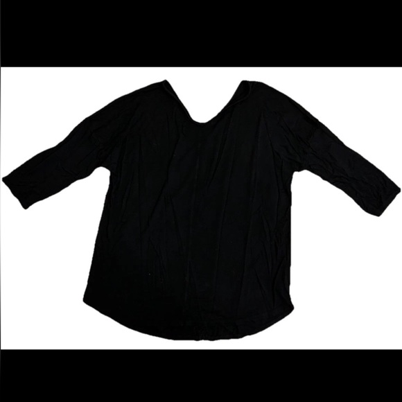 Tahari Tops - Tahari Black V-Neck Blouse XL Elbow Sleeve Split Neck Center Seam